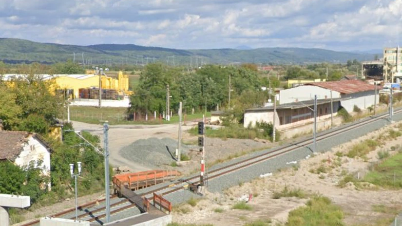 Cel mai întârziat proiect feroviar din România. De ce durează 10 ani reabilitarea a 22 de kilometri de cale ferată între Arad și Hunedoara