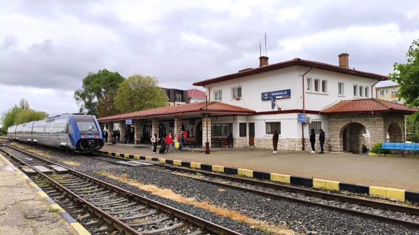 1 Mai pe Litoral! Primul tren care a ajuns azi la Mangalia, după șapte luni de pauză