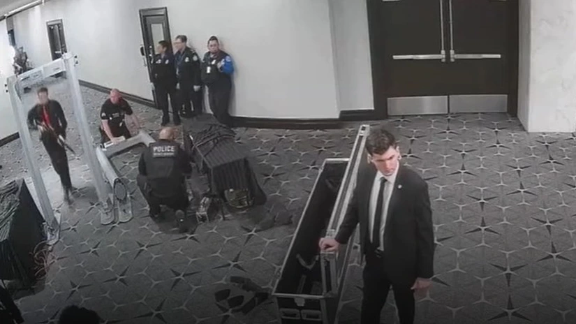 VIDEO de la atentatul asupra lui Trump - Imagini cu atacul de la Gala Corespondenţilor de la Casa Albă au fost publicate de autorităţile SUA