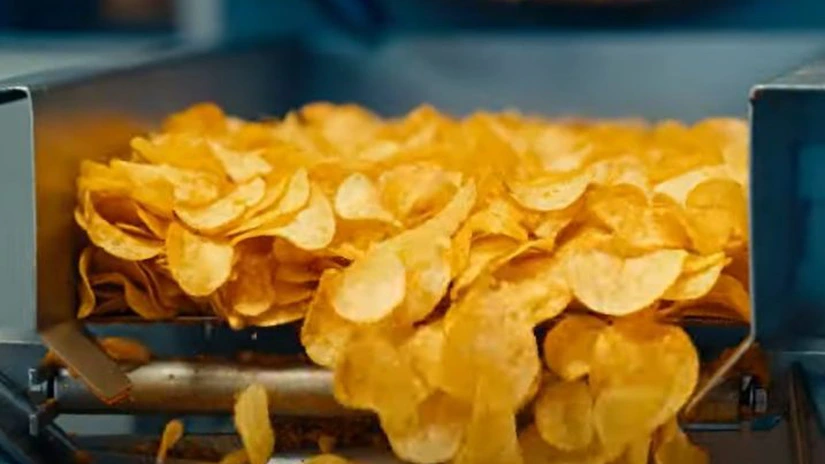 Scandal în Italia - Cartelul chipsurilor şi snacksurilor. Trei dintre cei mai mari producători din peninsulă au fost amendaţi