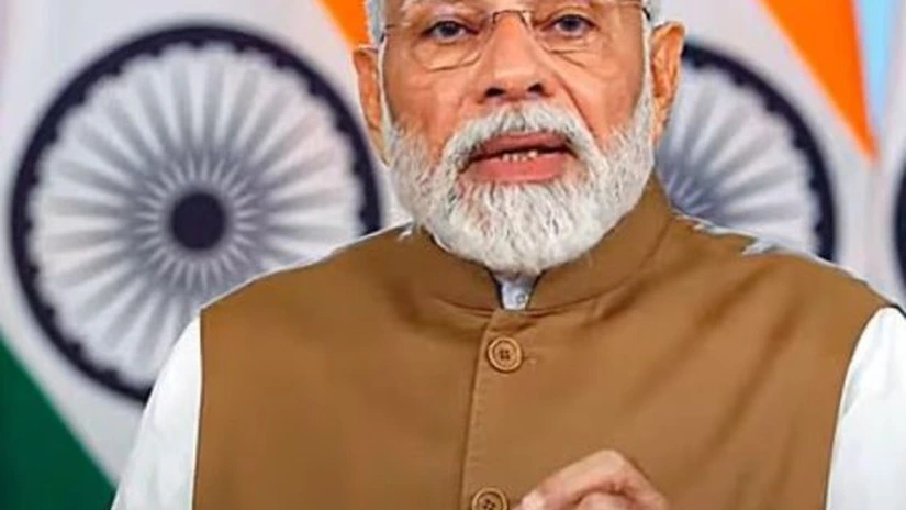 India caută soluţii pentru criza din Iran. Vizită în Emiratele Arabe Unite şi turneu în cinci ţări europene pentru premierul Modi
