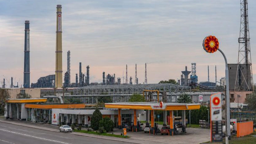 Ieftinire semnificativă a carburanților în benzinăriile Rompetrol, azi. Cât costă acum benzina și motorina