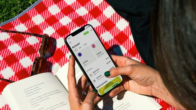 Anchetă la un gigant fintech. Suspiciuni de spălare de bani prin transferuri bancare prin Wise