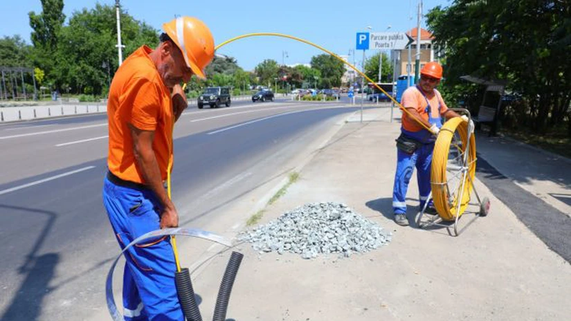 Iluminatul public din Constanța va fi redus, iar autobuzele electrice vor fi încărcate dup ora 23.00, ca răspuns la instituirea stării de alertă energetică