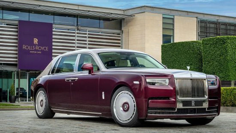 Rolls-Royce prezintă Phantom Hummingbird, primul model din istorie cu o intarsie realizată din cochilie de abalone. Mașina a fost concepută ca omagiu adus soției unui client
