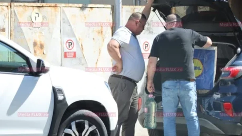 Scene incredibile la Inspecția Muncii. Șefii din teritoriu au adus pe rând pungi cu mâncare, băutură și nu numai inspectorului general, Dantes Nicolae Bratu-Presă