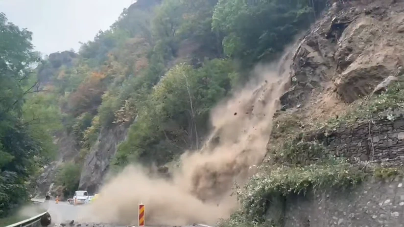 VIDEO Lucrările la DN7, Valea Oltului, realizate 84%. Când vor fi gata