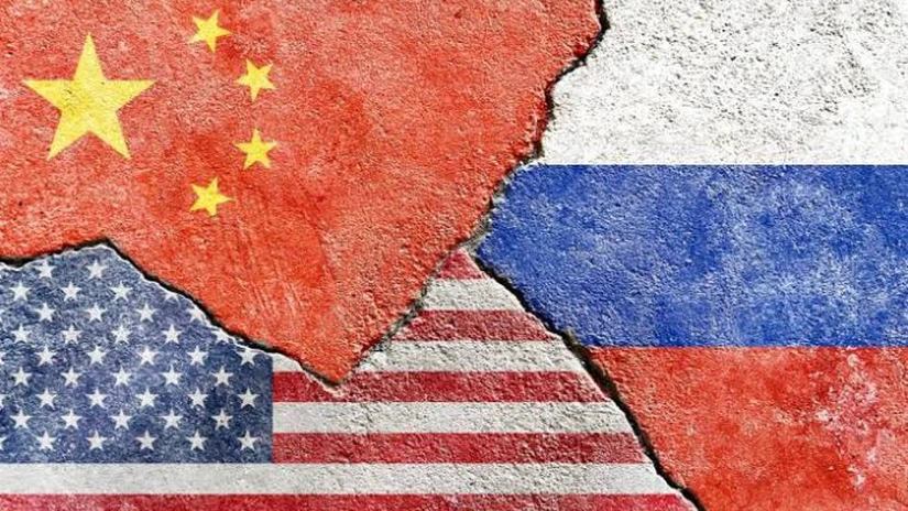 Moscova nu exclude posibilitatea unei întâlniri trilaterale între preşedinţii Rusiei, SUA şi Chinei