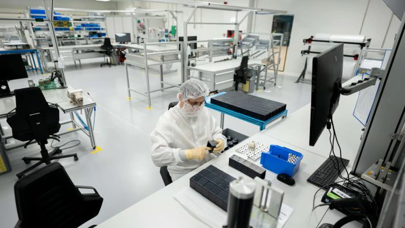 Fabrica VAT România de la Arad se extinde. Numărul angajaților a crescut cu 50%, iar recrutările continuă și în 2027