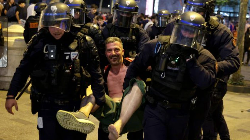 Manifestaţie la Paris: 142 de reţineri, anunţă poliţia