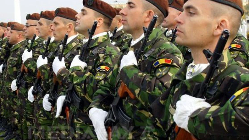 Ceremonii militare şi religioase de Ziua Armatei. Premierul ia parte la evenimentele de la Bucureşti. Nicuşor Dan, vizită la Baza Aeriană 86 de la Borcea