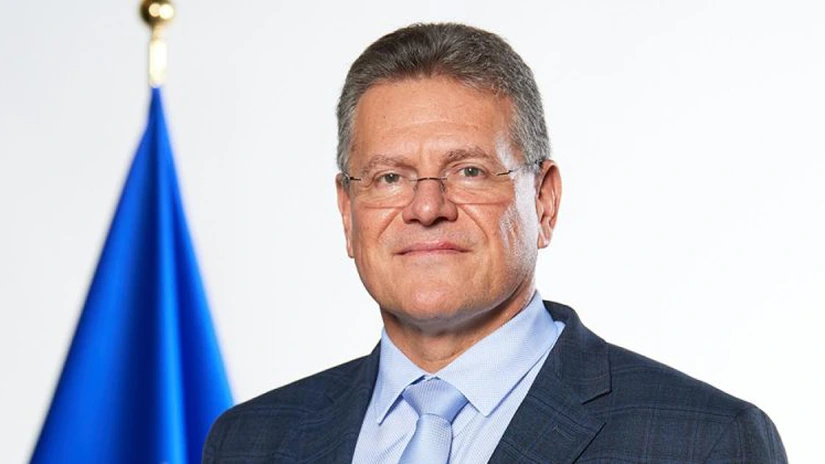 Comisarul european pentru Comerţ, Maros Sefcovic, spune că UE dorește să-și coordoneze acțiunile cu SUA pentru scăderea prețului la motorină